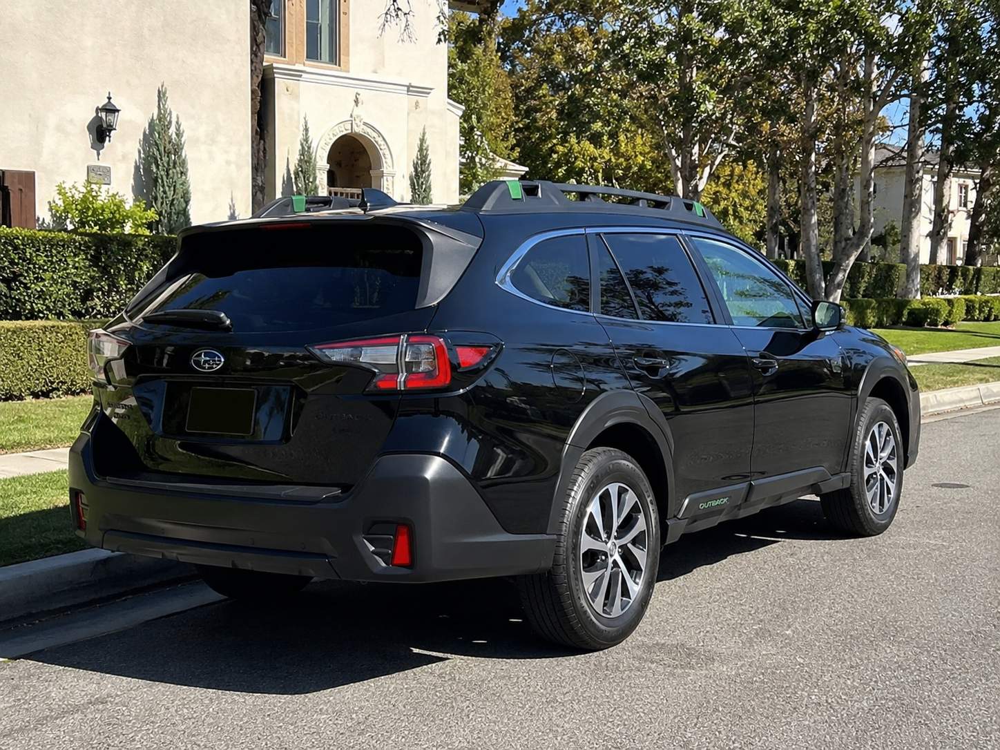 2022 Subaru Outback rear_3q