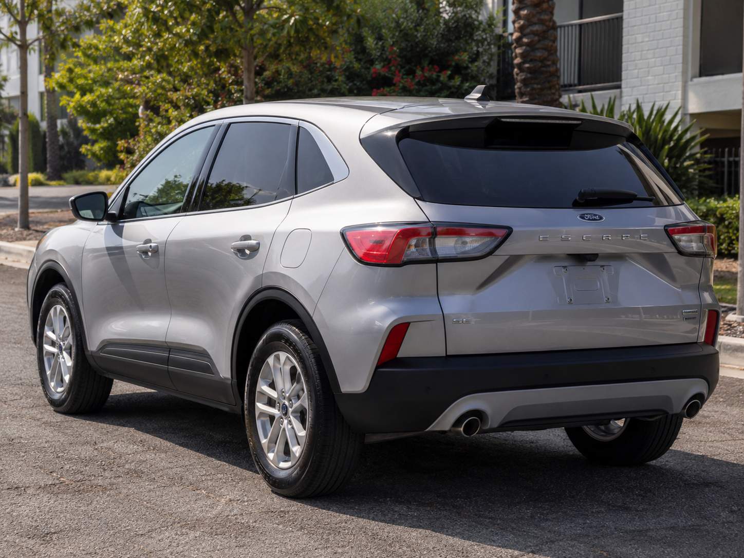 2023 Ford Escape rear_3q