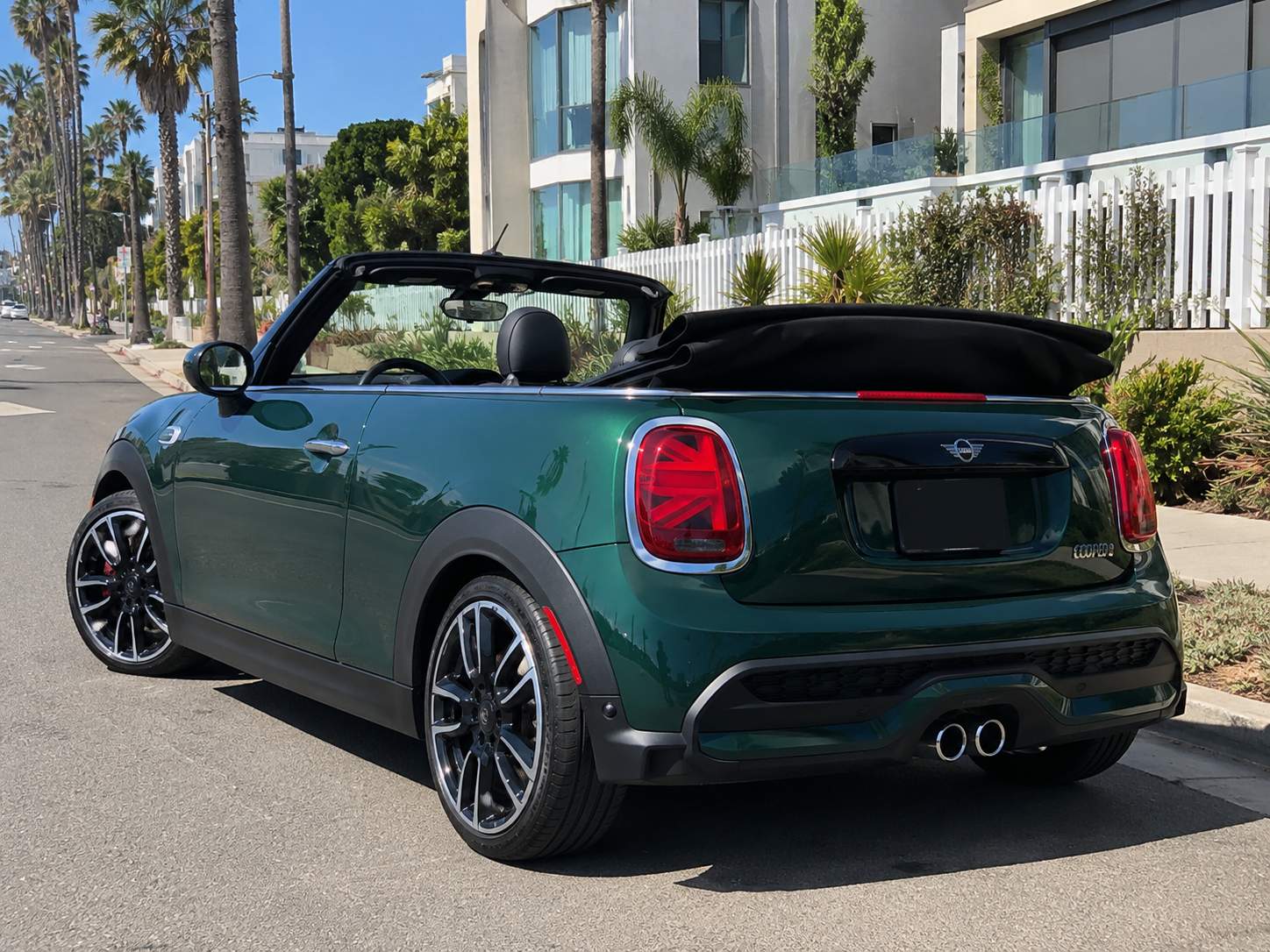 2021 Mini Cooper S rear_3q